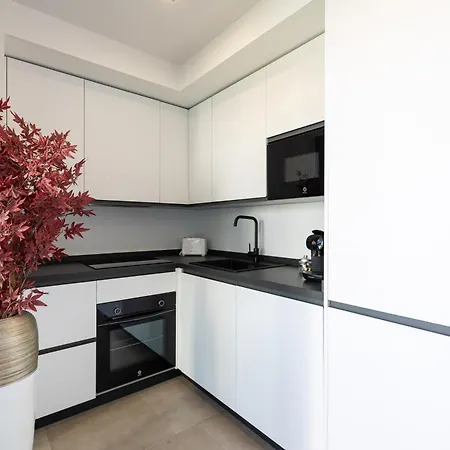 Apartment Deluxe By Aora